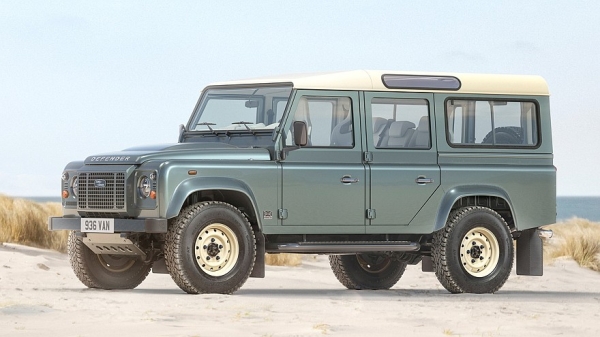 Эта музыка будет вечной: JLR начинает неограниченное производство Classic Defender V8