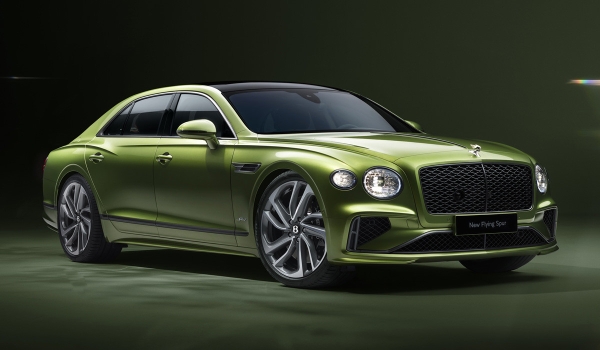 Представлен обновленный седан Bentley Flying Spur