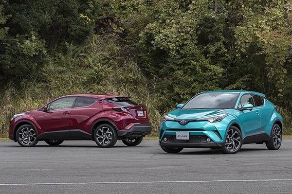 Новая Toyota C-HR проехалась без камуфляжа по Тольятти