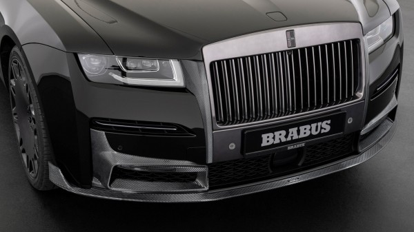 Brabus 700 на базе Rolls-Royce Ghost: форсированный мотор и щедрая доза углепластика