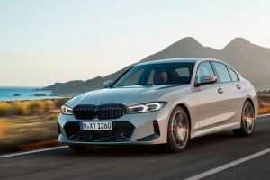 BMW представила обновленный седан и универсал 3-Series