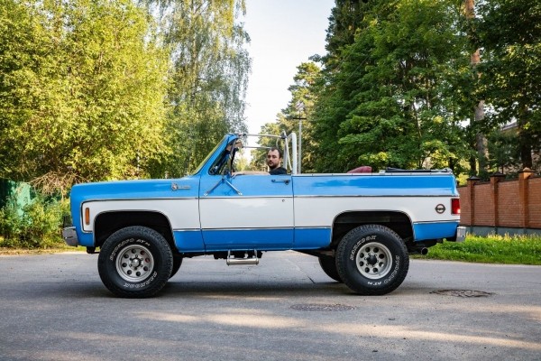 V8, рессоры и постоянный полный привод: опыт владения Chevrolet Blazer K5 1974