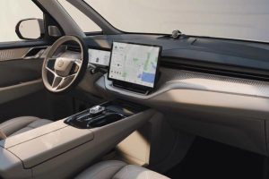 Volvo EM90 2024: первый минивэн компании оказался перелицованным Zeekr 009