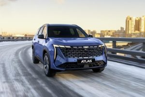 Geely назвал цены на новый Atlas для России