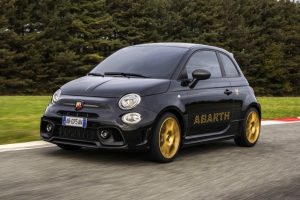 Хэтчбек Abarth 695 75° Anniversario отметит юбилей марки