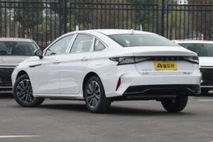 Chery Arrizo 8 PHEV (Fengyun A8) 2024: гибридный седан скоро может появиться в России