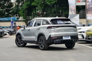 BAIC X75 2024: в России скоро начнет продаваться новый кроссовер (конкурент Skoda Kodiaq) Предварительные цены