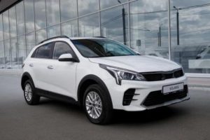 Хэтчбеки Solaris KRX (в оригинале Kia Rio X) появились в большом количестве у дилеров. Реальные цены, комплектации и все подробности