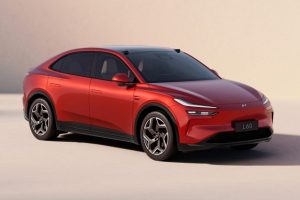 Nio расширяется: представлен электромобиль Onvo L60