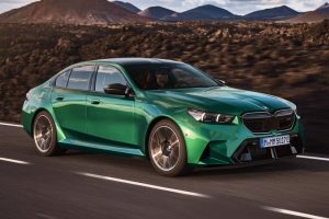 Новый BMW M5 оказался медленнее предшественника