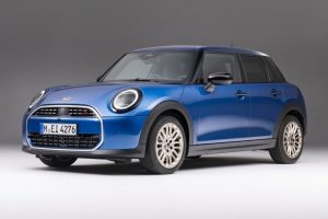 Новый Mini Cooper: теперь пятидверка