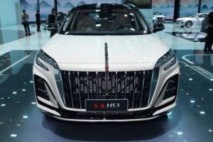 Hongqi HS3 2024: цены и комплектации в России. Старт продаж премиального кроссовера (конкурент Lexus NX или BMW X3)