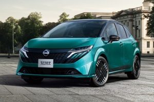 Хэтчбек Nissan Note Aura: обновление и юбилейная версия