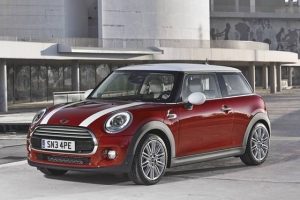 Mini Cooper — бойкая малолитражка в стиле «Ретро»