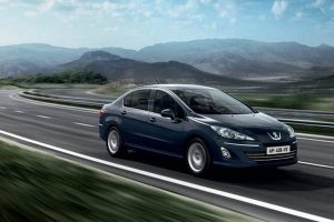 Присмотритесь к французу, он надёжный — Peugeot 408