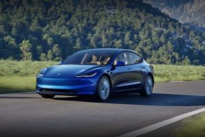 Седан Tesla Model 3 обрел самую дальнобойную версию