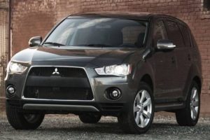 Некоторые особенности автомобиля Mitsubishi Outlander второго и третьего поколения