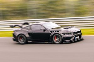 Дайджест дня: Mustang GTD на Нюрбургринге, арабские Ferrari и другие события индустрии