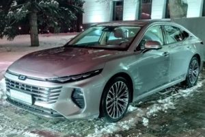 FAW Bestune B70 2025: цены и комплектации в России на рестайлинговый седан. Почти без подорожания