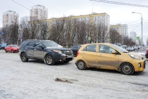 Автоэксперт перечислил десять этапов подготовки машины к зимнему сезону