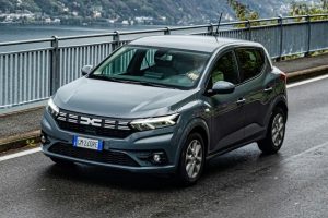 Хэтчбек Dacia Sandero стал европейским бестселлером 2024 года