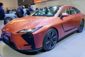 Lexus ES 2026 восьмого поколения: официальная премьера. Теперь только гибрид и электро