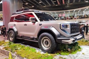 Hongqi готовит роскошный четырехмоторный вездеход
