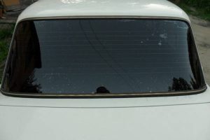 Лёгкие варианты снятия тонировки с авто