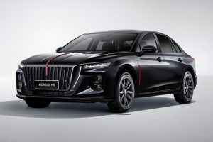 Hongqi H5: версия Black Edition в России и подзаряжаемый гибрид в Китае