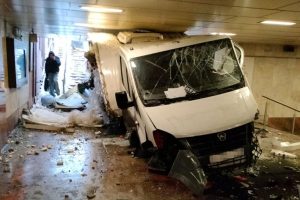 Водителей призвали не ездить на летней резине: последствия катастрофические