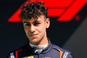 FIA может выдать суперлицензию 17‑летнему Линдбладу из‑за возможной дисквалификации Ферстаппена