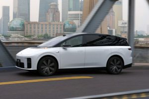 Кроссвэн Li i8 готов к выходу на рынок: подробности
