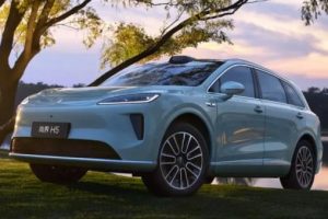 Shangjie H5: новый китайский кроссовер под совместно созданной маркой Huawei и SAIC