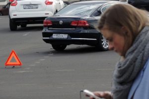 Гражданские лица в гражданском автомобиле представились сотрудниками ГАИ: как реагировать водителю