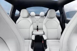 Tesla Model Y L: в Китае официально представлена удлиненная версия лонг с шестиместным салоном. Цены, фото и характеристики