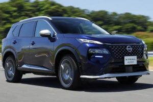 Nissan X-Trail 2025: рестайлинг и драйверская версия Nismo