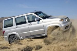 УАЗ Патриот 2025: все подробности  о рестайлинге. Турбодизель JAC, 6-ступенчатая «механика», «автомат», обновленная внешность и салон. Первые фото, старт продаж и актуальные цены