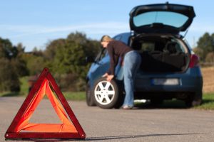 Поломка автомобиля на трассе становится смертельно опасным ЧП