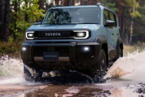 Новая Toyota Land Cruiser FJ: самый компактный и доступный Крузак