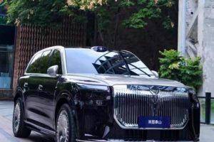 Voyah Taishan: в России скоро дебютирует флагманский гибридный кроссовер. Фото, характеристики и предварительные цены