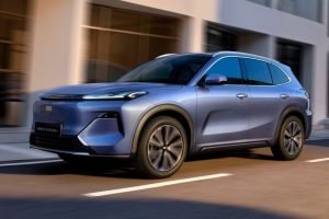 Гибрид Geely EX5 EM-i для России: новые подробности