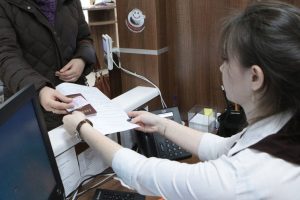 Автопродление «прав» завершается в декабре: водителей снова приглашают в МРЭО