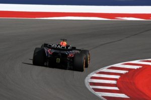 Ферстаппен победил в спринте на Гран‑при США, Пиастри и Норрис столкнулись в первом повороте