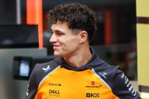 Норрис победил в спринте на Гран‑при Сан‑Паулу и увеличил преимущество в чемпионате «Ф‑1», Пиастри сошел