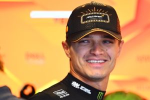 Норрис выиграл вторую практику Гран‑при Лас‑Вегаса с двумя красными флагами