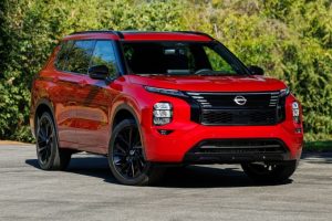 Представлен гибридный Nissan Rogue с возможностью подзарядки