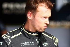 Российский гонщик Квят проиграл беспилотному болиду в гонке против ИИ