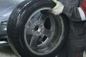 Наваренные шины: россияне вспомнили дедовский способ сэкономить на резине