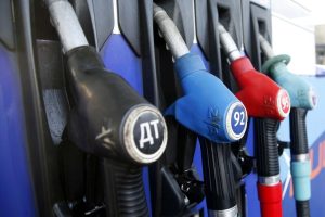Полный бак: в отдельных регионах страны сохранился острый дефицит моторного топлива