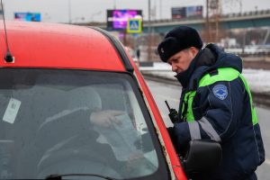 Внимание, пассажир: что ищет ГИБДД при проверке документов таксиста